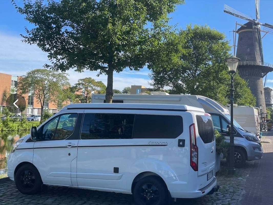 Camperplaats Schiedam — Aire camping car in Schiedam