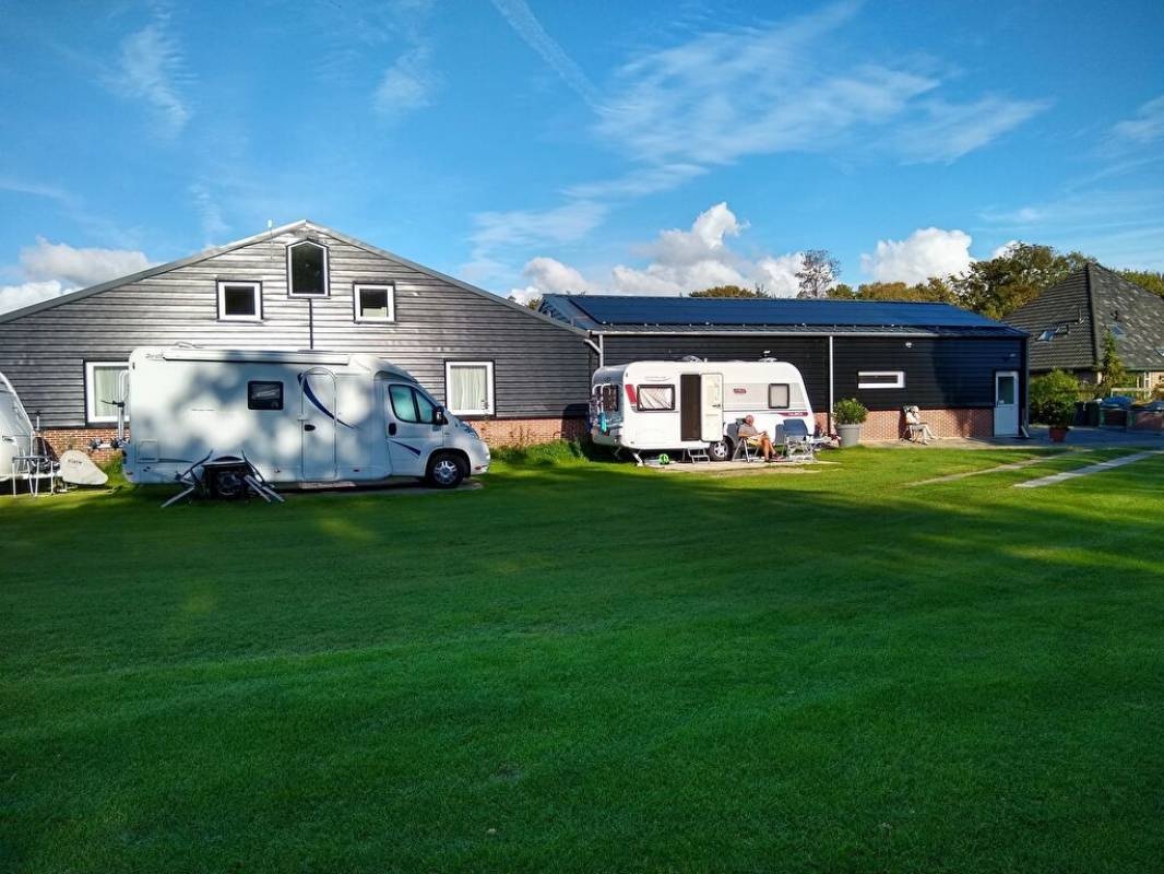 Mini camping De Hooiberg — Sítio de acampamento in Castricum