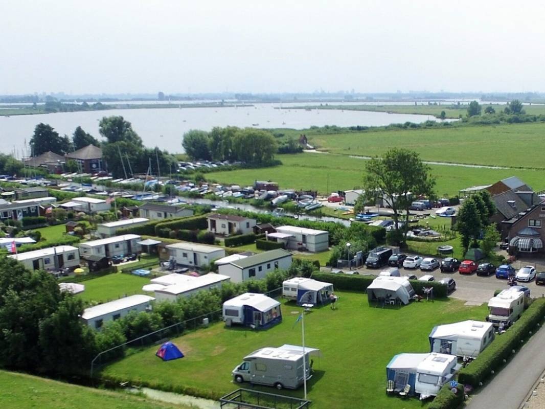 Camping De Hof van Eeden — Campingplatz in Warmond