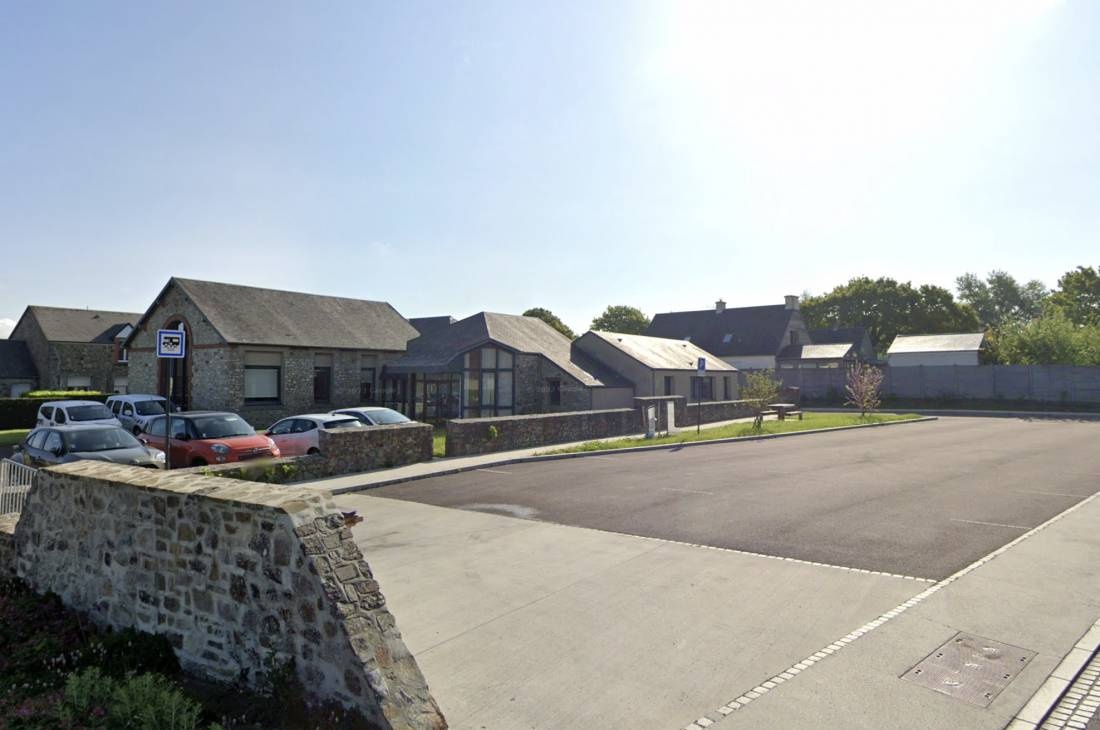 Stellplatz La Haye — Camperplads in La Haye