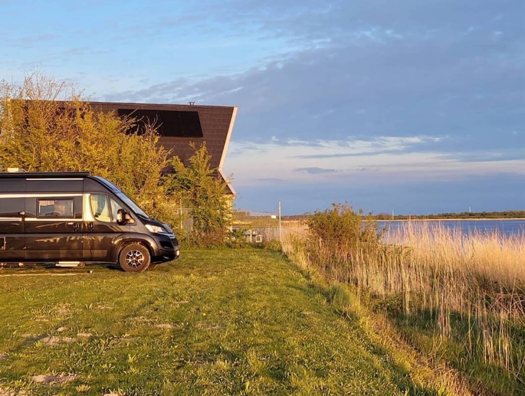 Jachthaven Noordergat — Sítio para autocaravanas in Lauwersoog