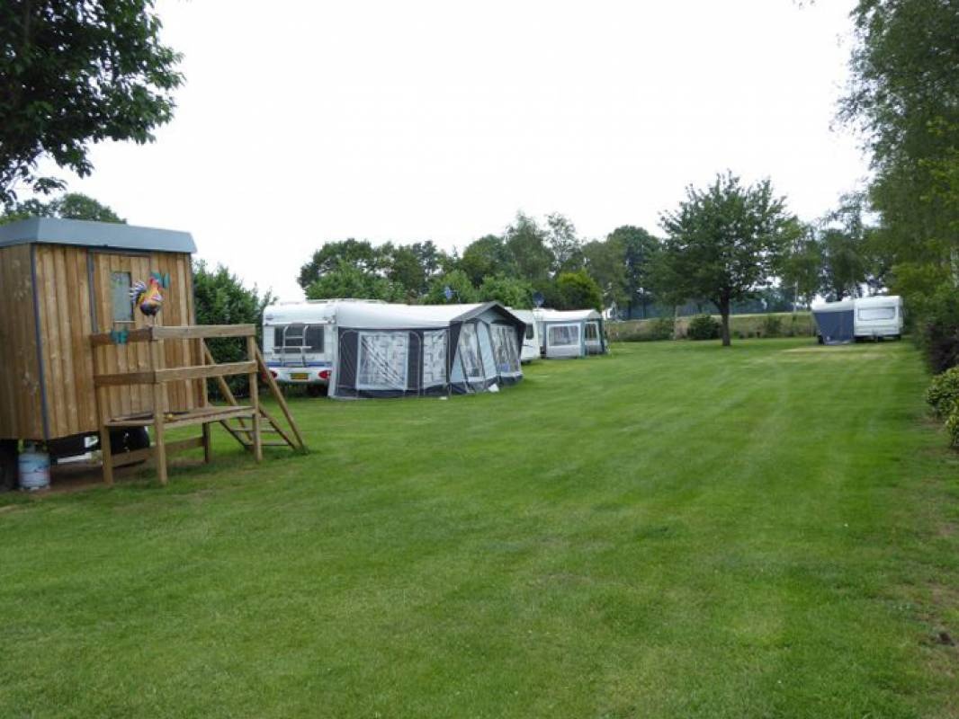 Boerderijcamping De Kleine Lippe — Camping in Schalkhaar