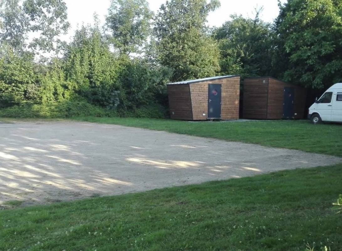 WoMo Stellplatz Saint-Loup-du-Gast — Bobilplass in Saint-Loup-du-Gast