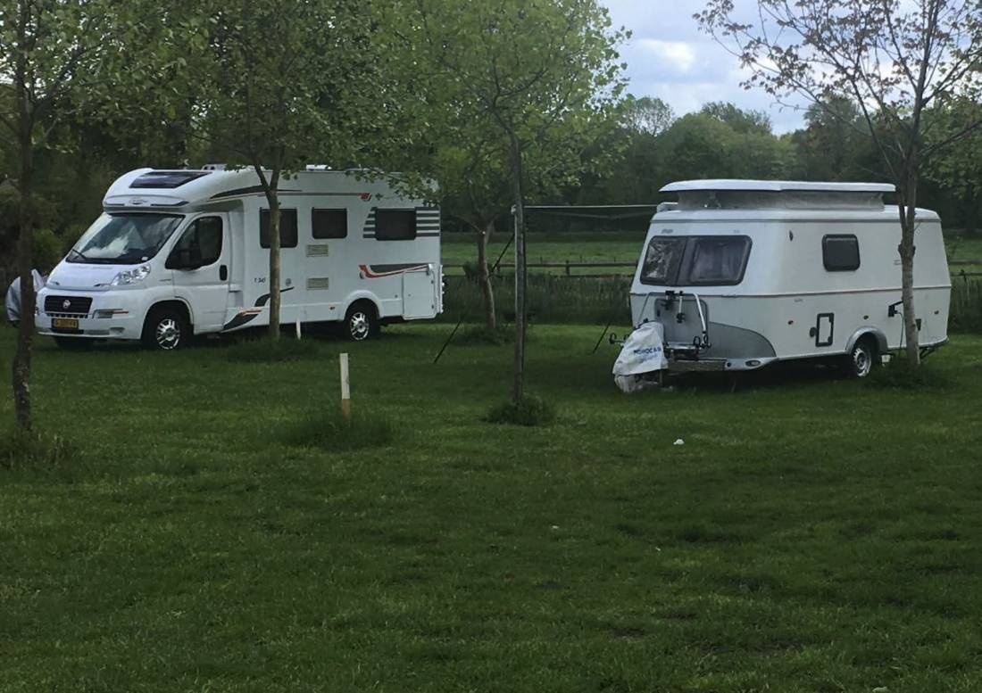 Natuurkampeerterrein Het Smokkelpad — Kemping in Groesbeek