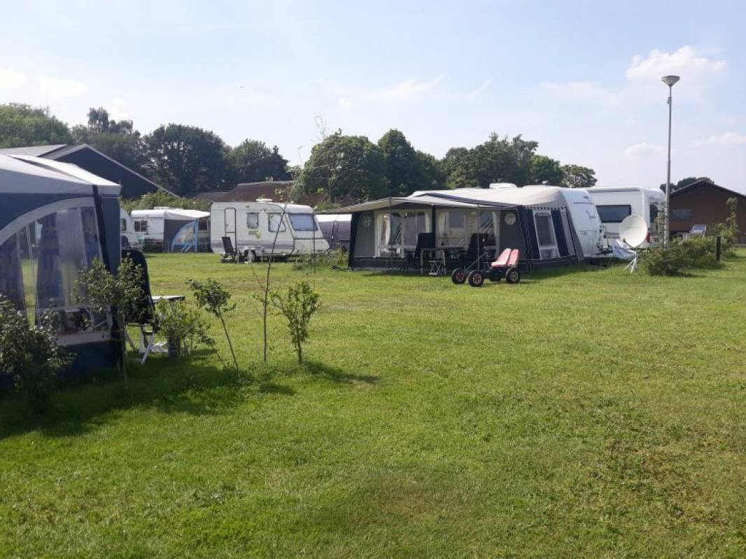 Camping Het Scholtemeijer — Kemping in Diffelen