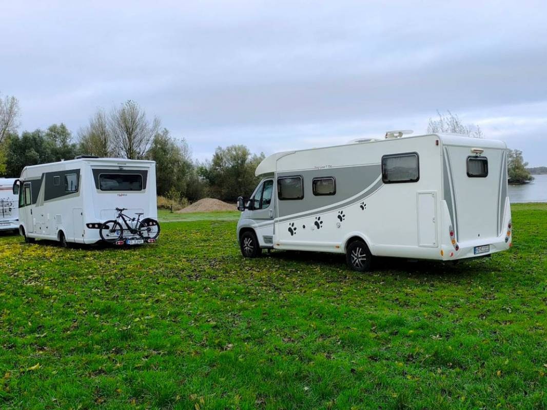 Jachthaven De Bijland — Stellplatz in Tolkamer