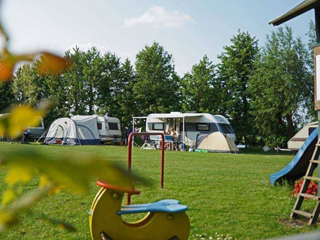 Minicamping Wilgenweide — Campingplatz in Molenschot
