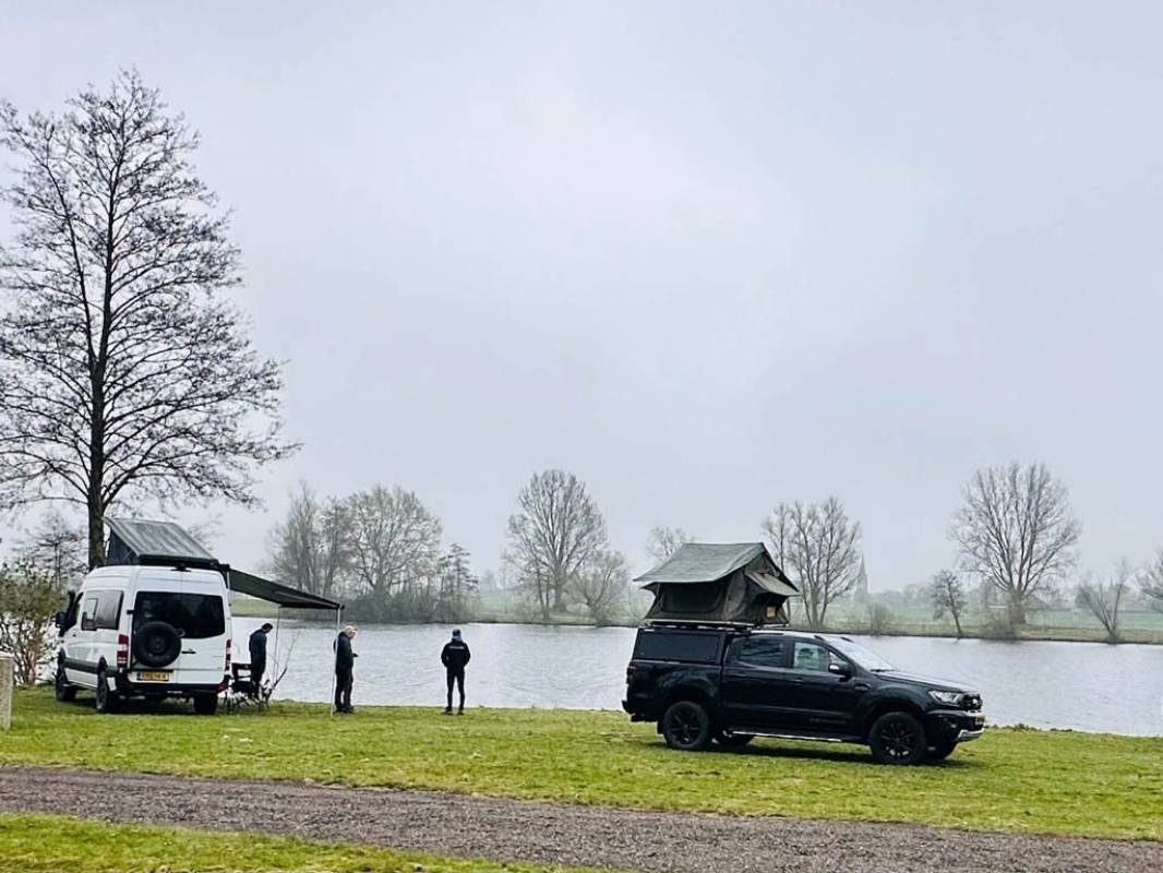 Camperplaats Riverside — Stellplatz in Appeltern