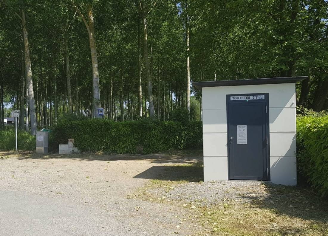 WoMo Stellplatz Saulgé-l'Hôpital — Area di sosta in Brissac Loire Aubance