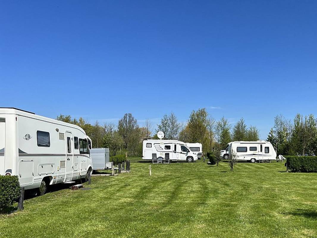 Camping Oukoop 46 — Campingplatz in Nieuwer Ter Aa