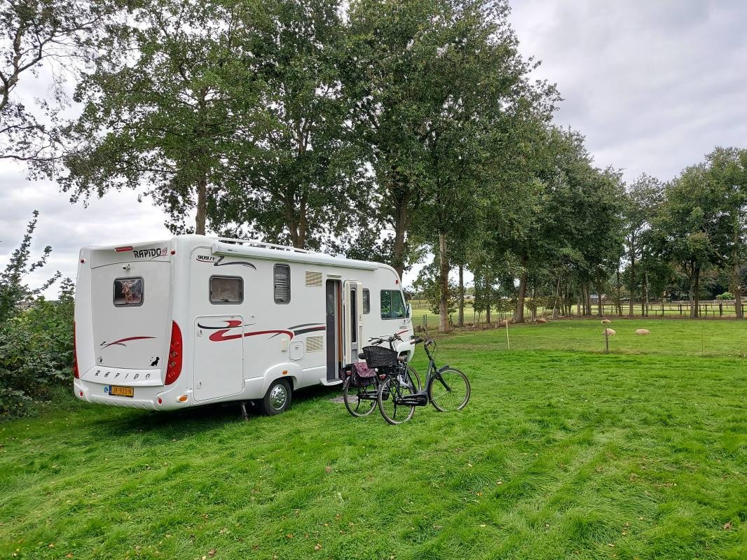 Camperplaats De Trekvogel — Місце для кемперів in Molenschot