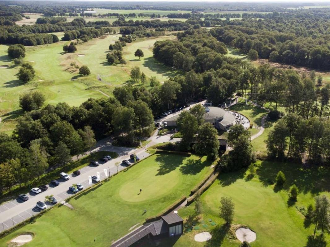Drentse Golfclub De Gelpenberg — Area di sosta in Aalden