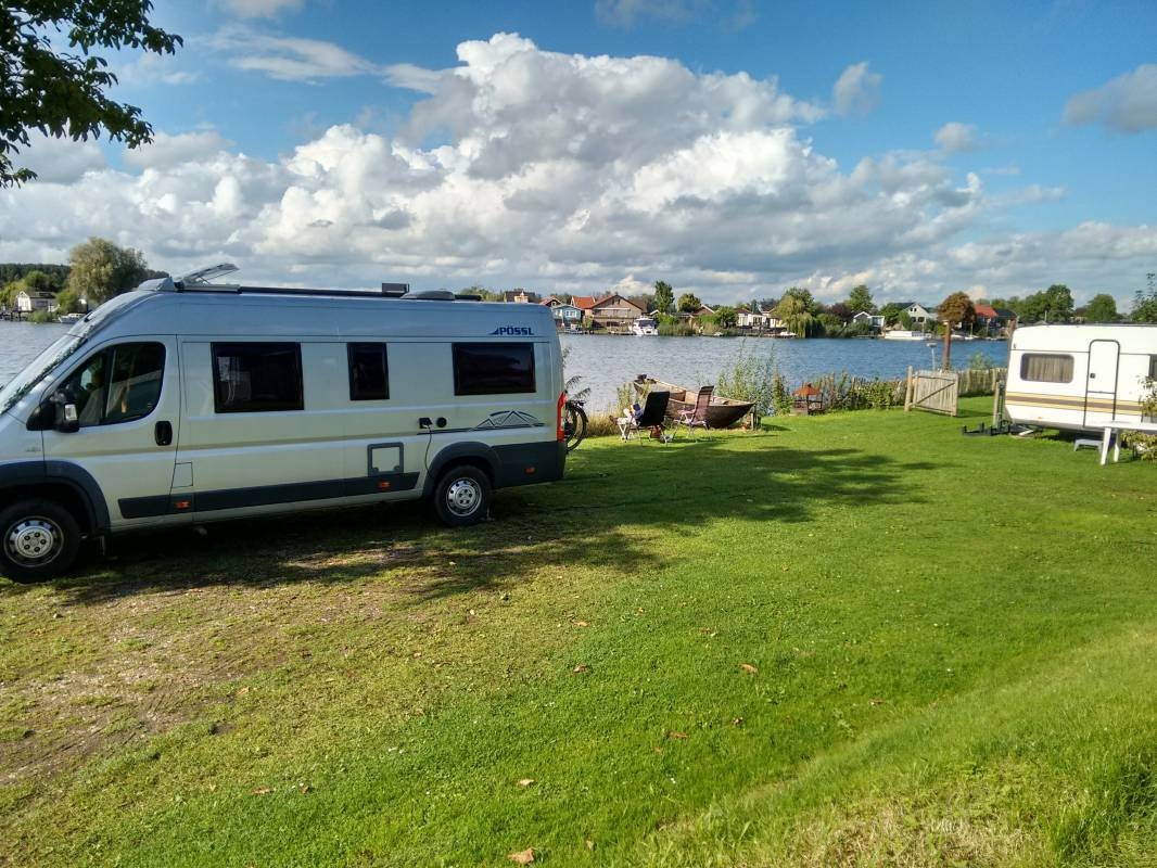 Camperplaats De kaaie Paole — Sp. parking dla kamperów in Veen
