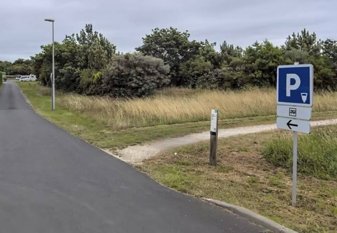 Stellplatz Dolus-d'Oléron — Bobilplass in Dolus-d'Oléron