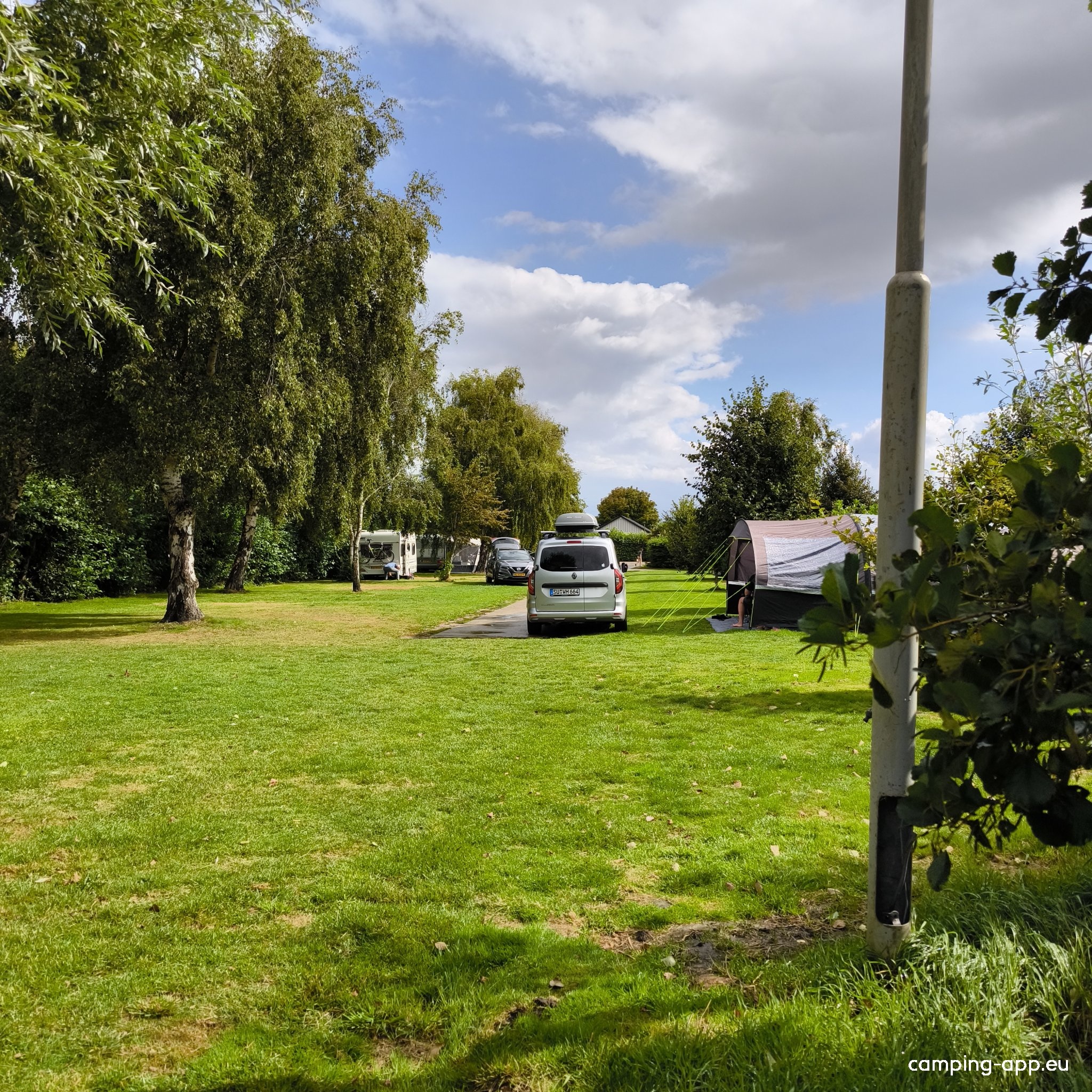 Camping de Boerenzwaluw — Campingplass in Zijdewind