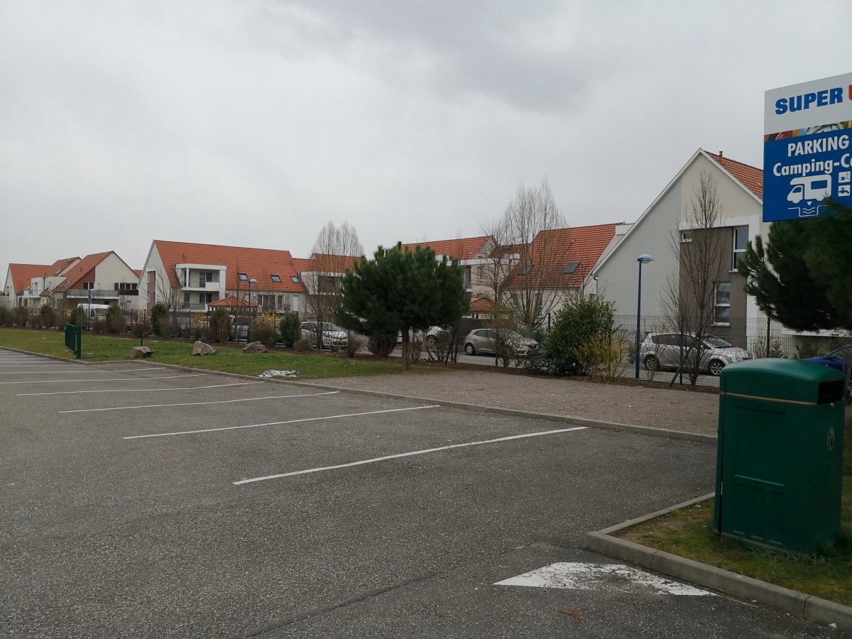 Stellplatz Super U Gertwiller — Sp. parking dla kamperów in Gertwiller