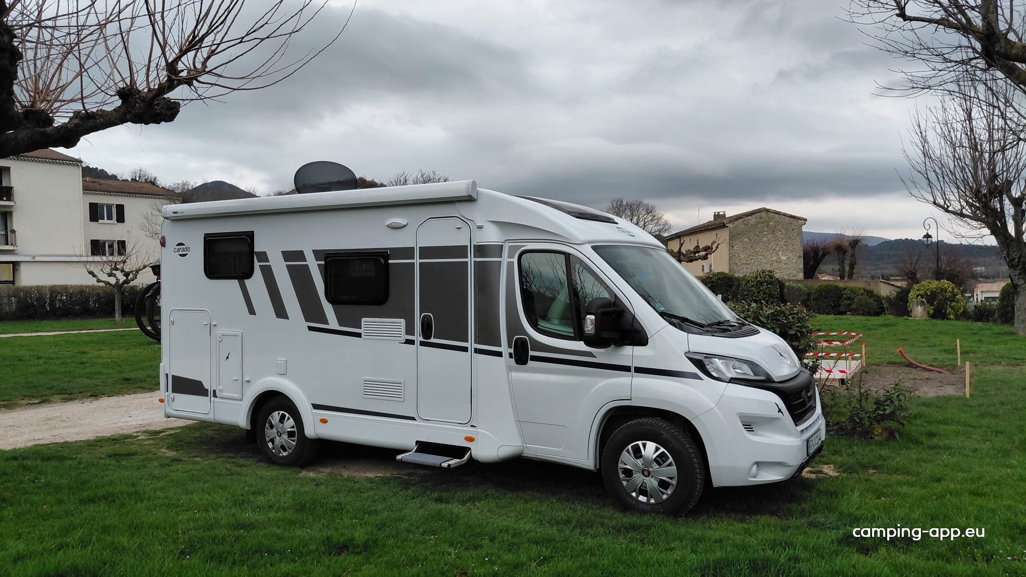 Stellplatz Puy-Saint-Martin — Photo 3