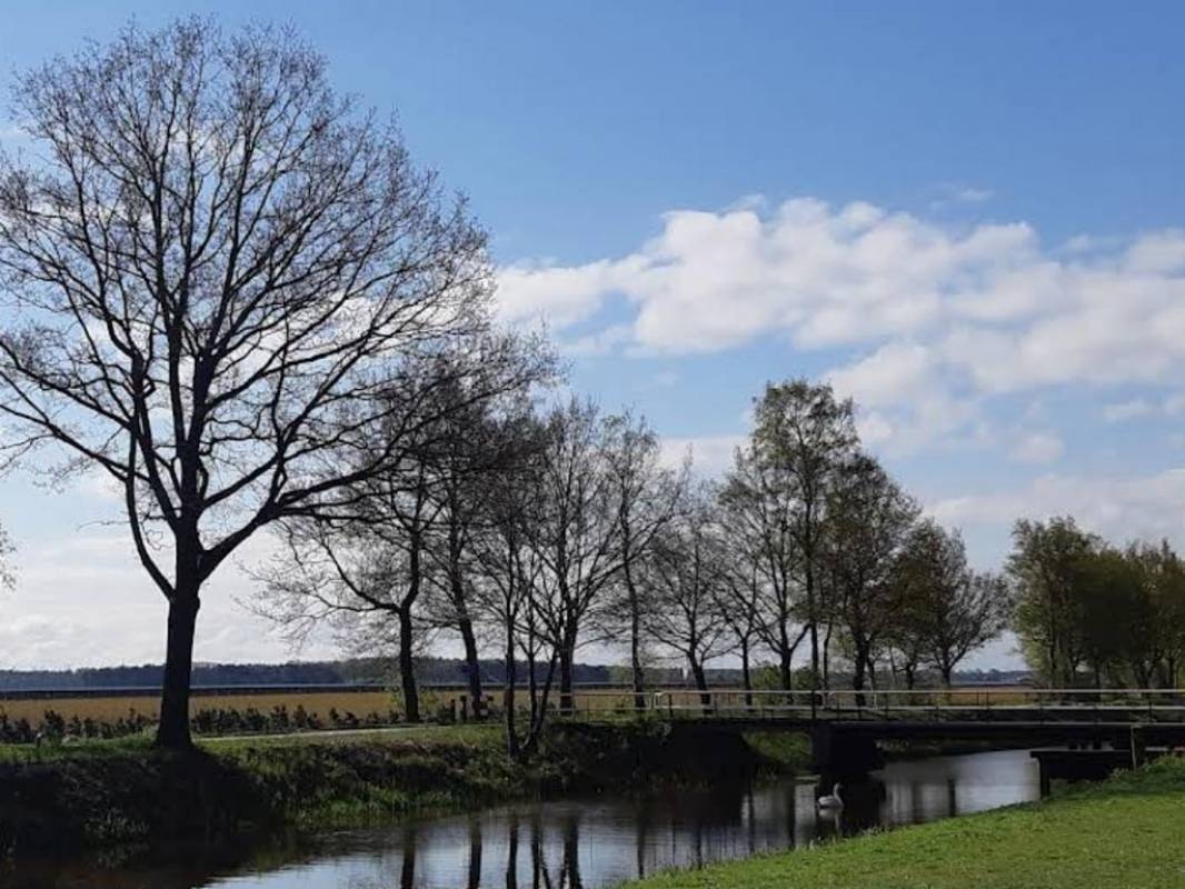 Rust en Stilte — Aire camping car in Onstwedde