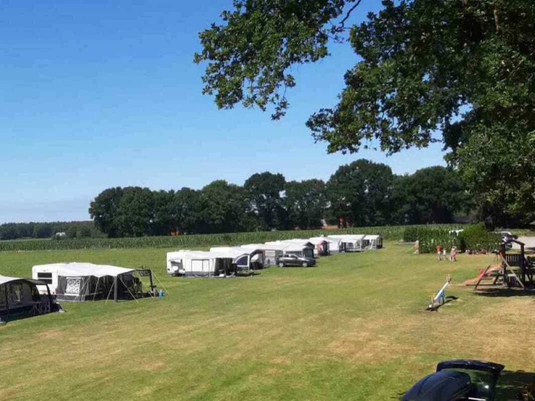 Boerderijcamping Klein Emelaar — Camping Site in Uddel