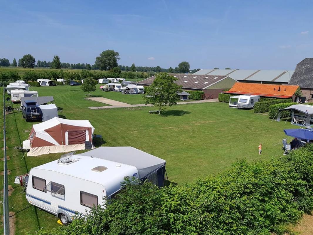 Boerderij-Camping De Linde — Campingplatz in Doeveren