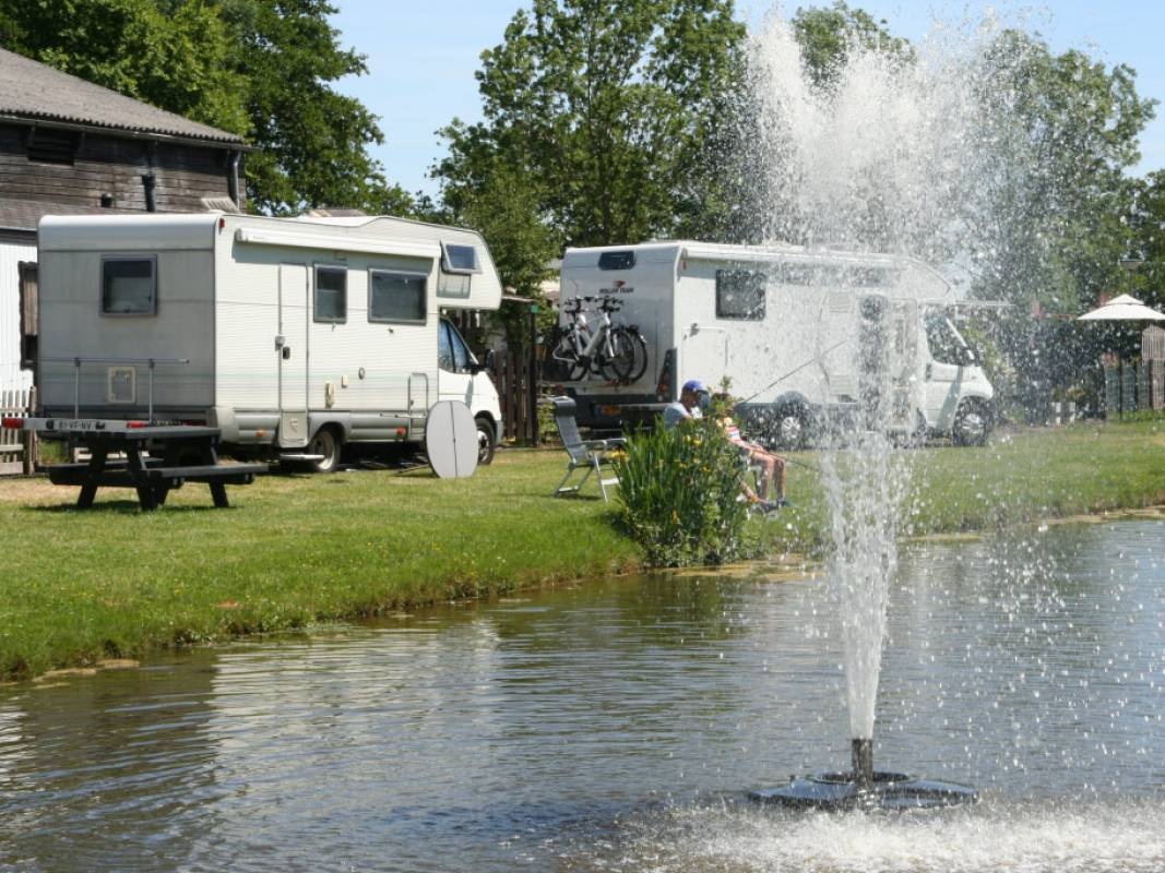 De Hollandse Boerderij — Cámping in Bodegraven