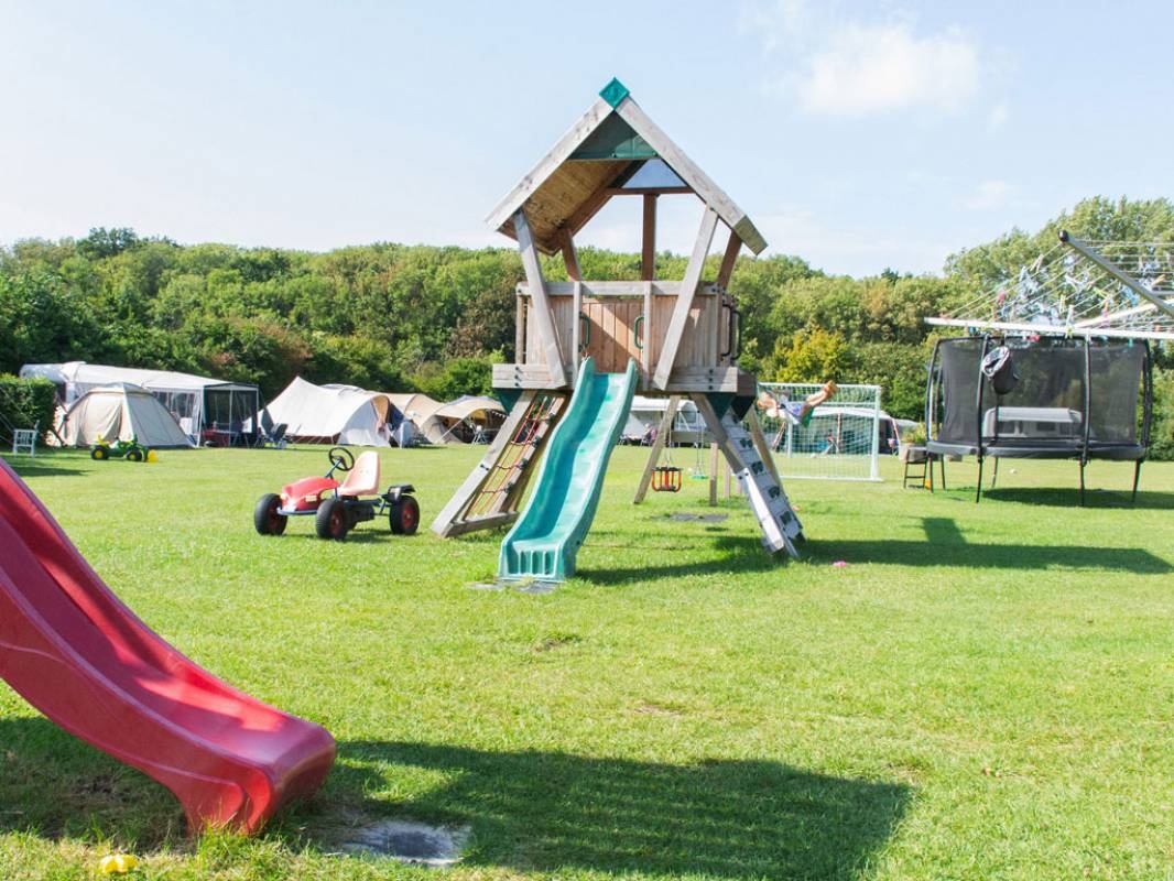Minicamping Shalom — Kamp yeri in Oostkapelle