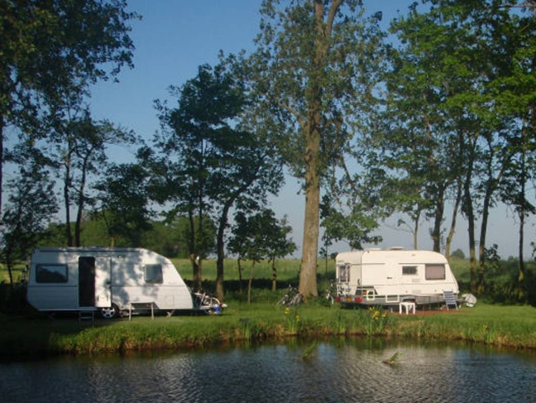 Camping De Koaipleats — Campingplatz in Terherne