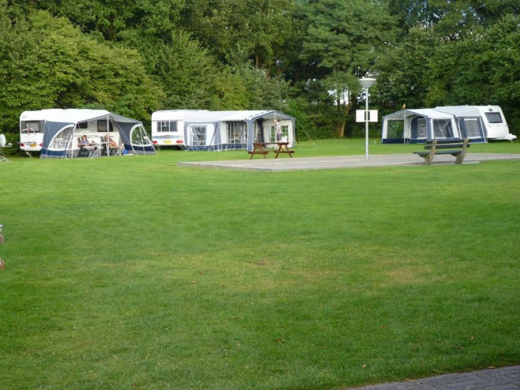 Camping bij de Schaapskooi — Kemp in Nijverdal