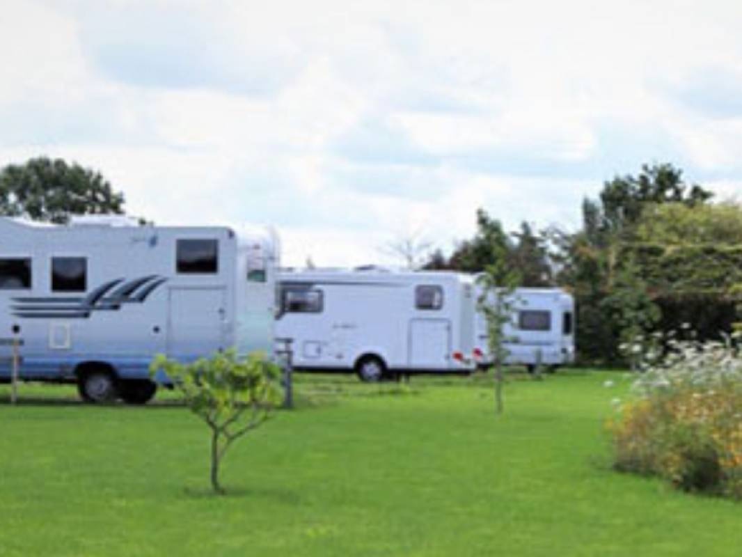 Camperplaats De Scheve Schoffel — Stellplatz in Boskoop