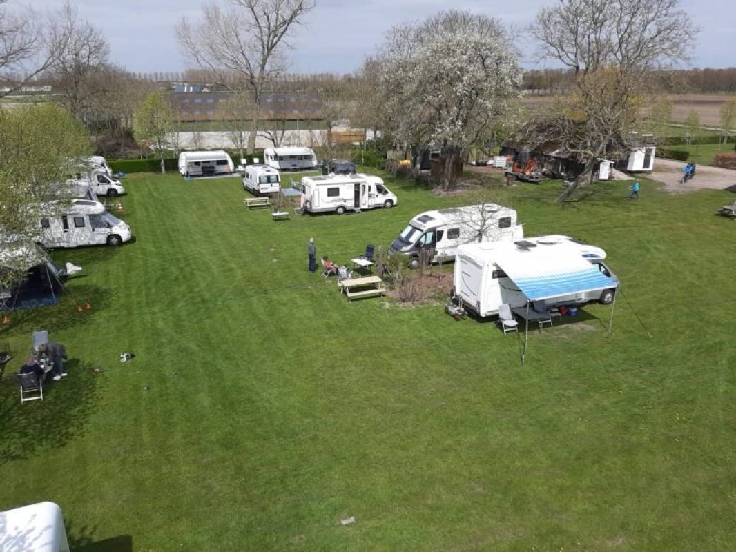 Oudlandse Hoeve — Campingplatz in Steenbergen