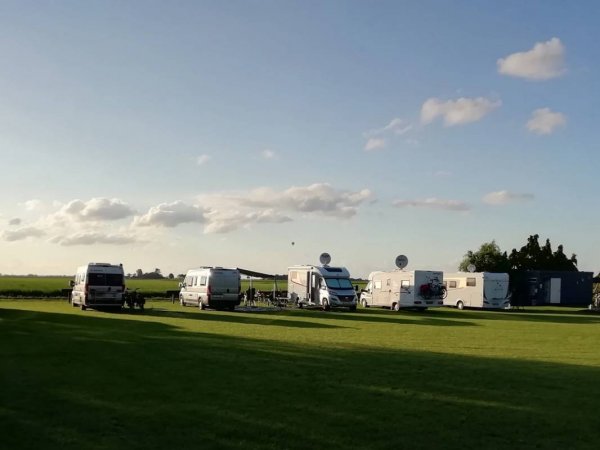 Camperlplaats De Pekelaar Fam. Lamain