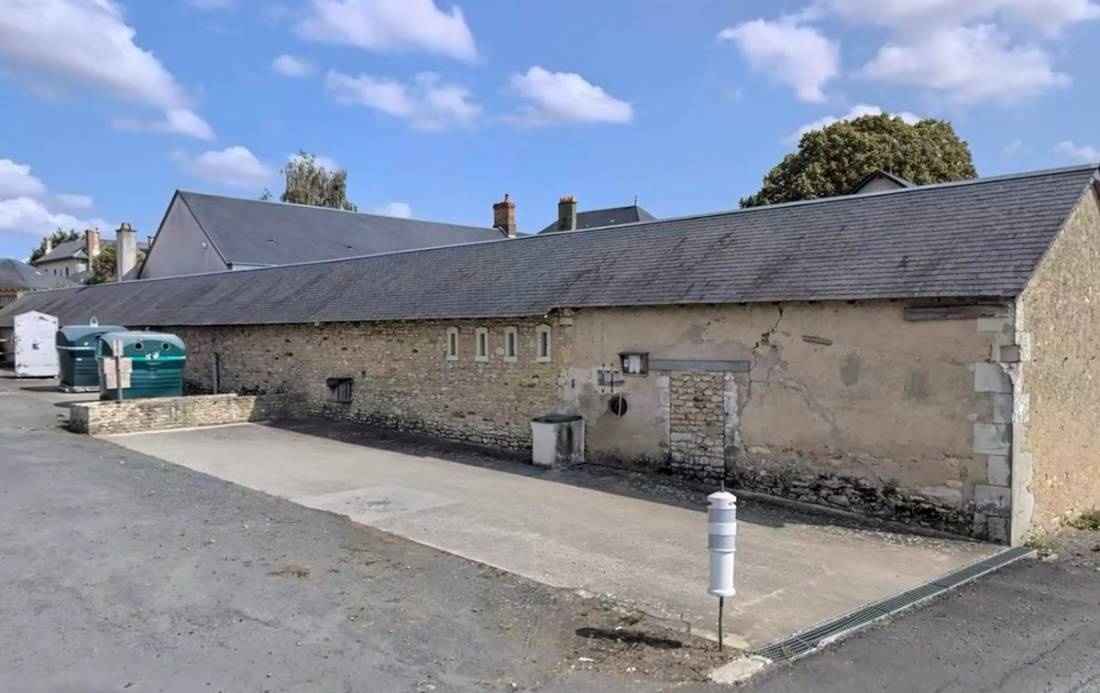 V/E-Station Rue des Écoles — Area Autocaravanas in Plaine-et-Vallées