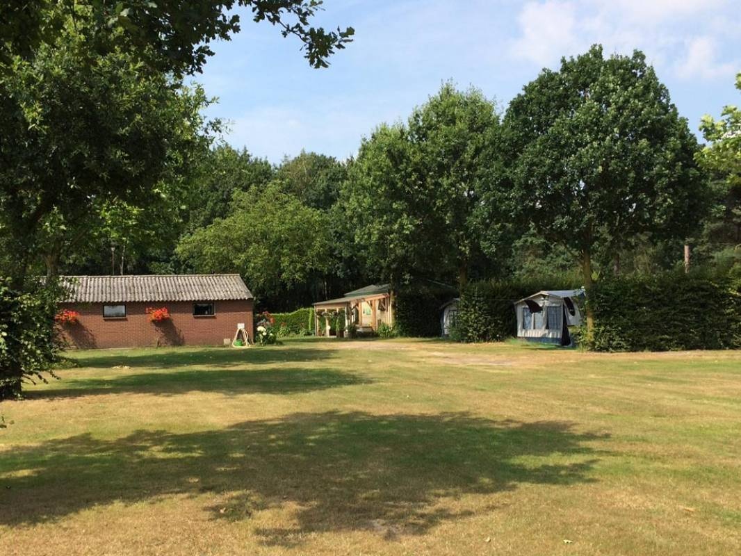 Camping de Stippelberg — Місце для кемпінгу in De Mortel