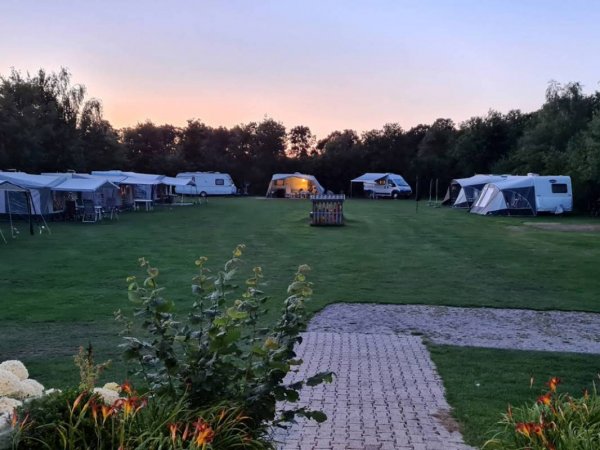 d'n Aanloop Camping & Groepsaccomodatie