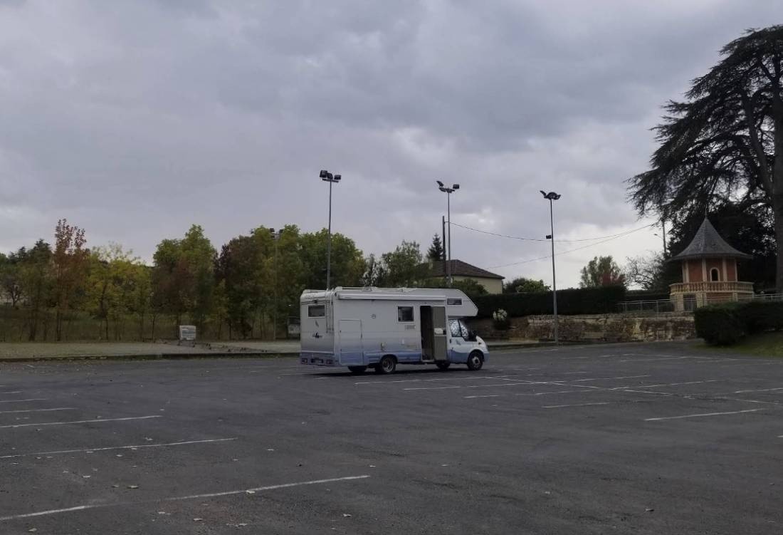 Stellplatz Beaumont-du-Périgord — Camperplads in Beaumontois en Périgord