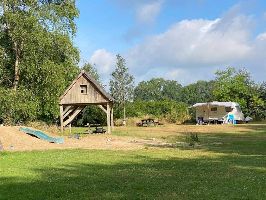 Camping Hessenoord — Cámping in Halle