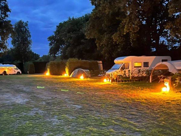 Camping Halve Maan — Photo 2