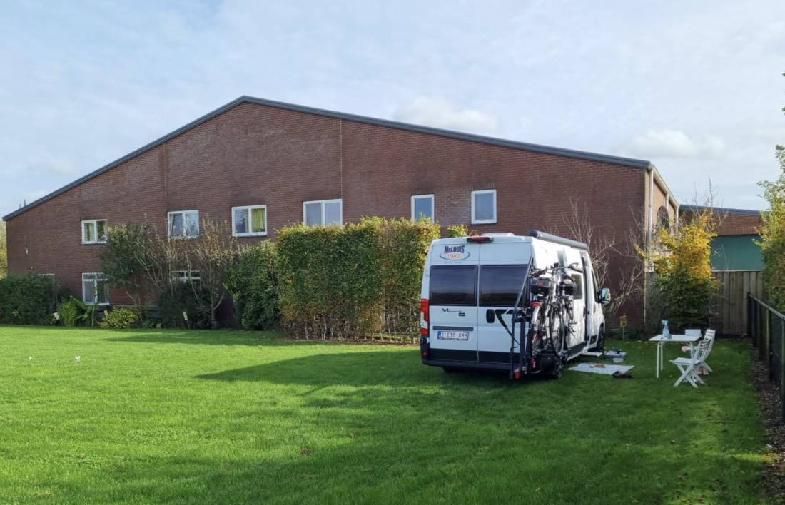 Camperplaats Twins — Stellplatz in Grathem