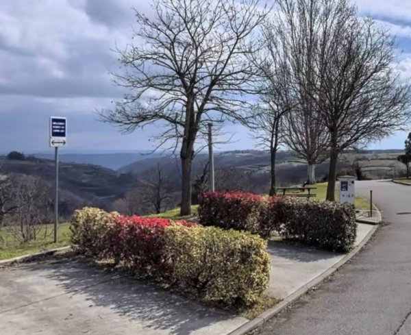 WoMo Stellplatz Ardoix