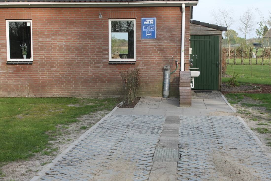 Camperplaatsen In de Wei — Stellplatz in Wouwse Plantage