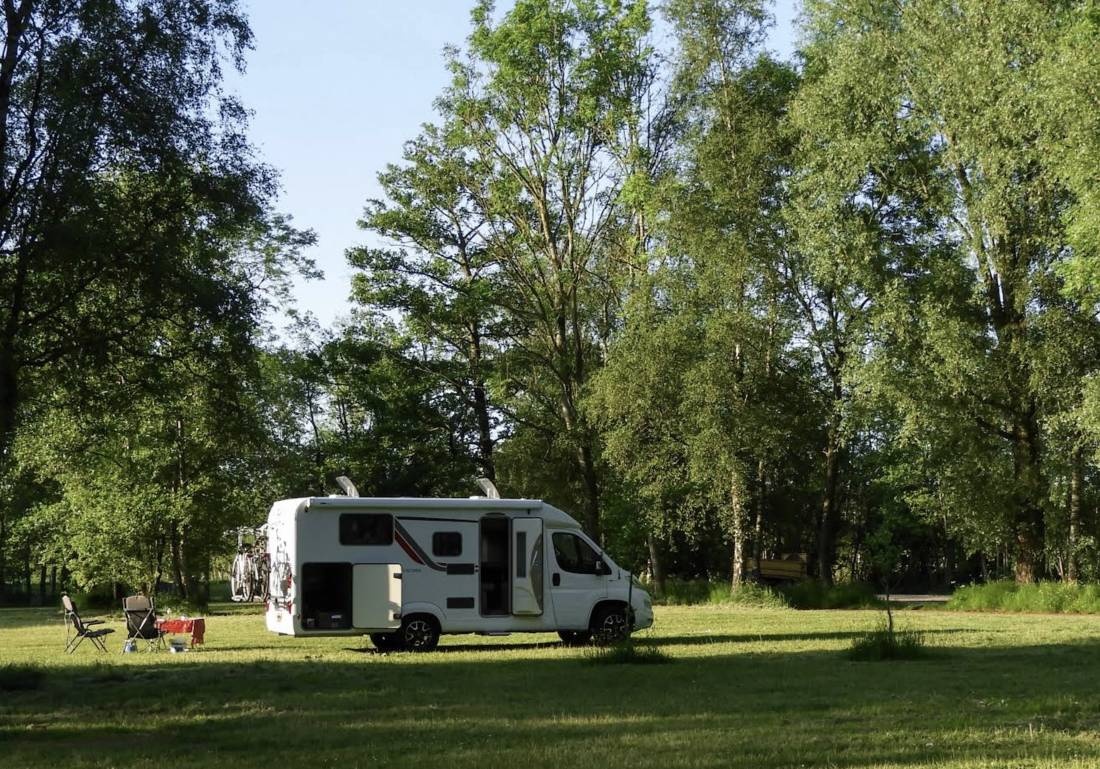 Camping Bos & Pingo — Sítio de acampamento in Kollum