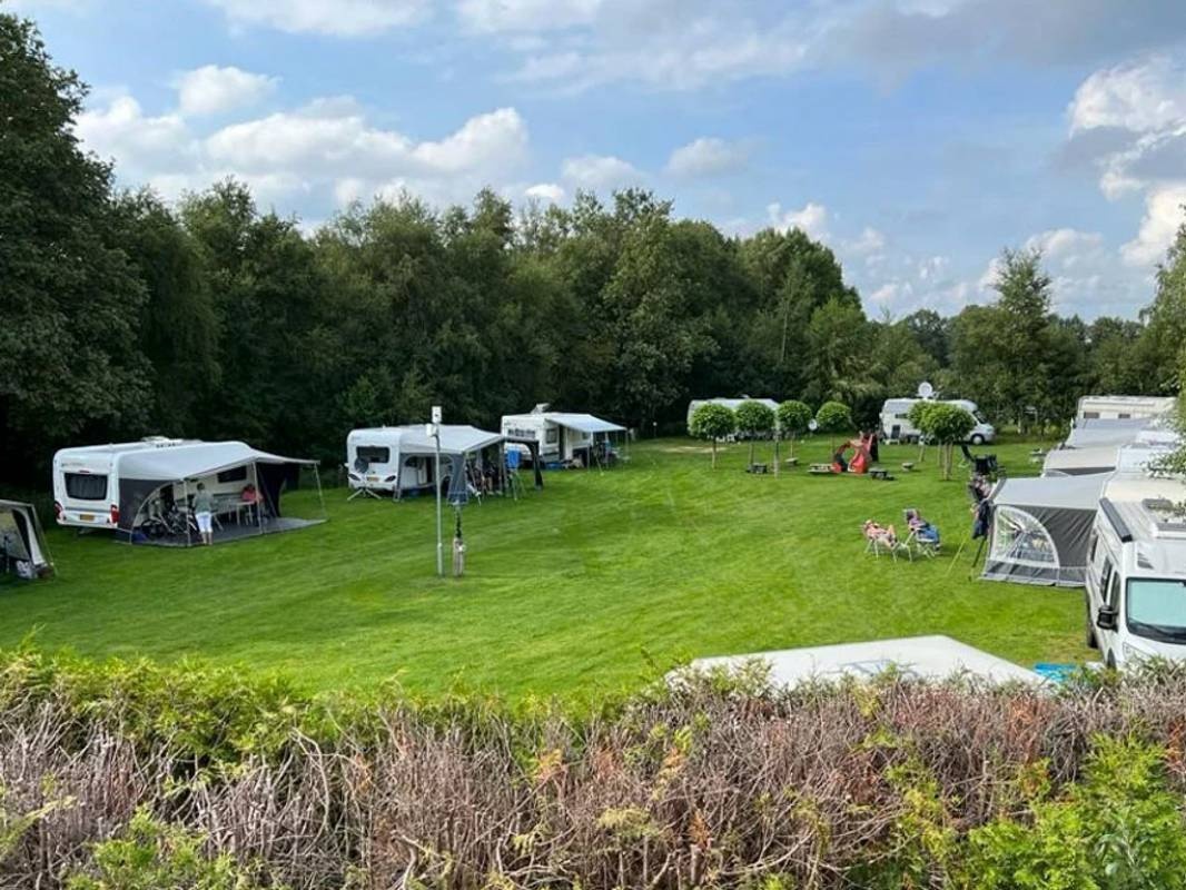 Minicamping De Stroetenhof — Campingplatz in Eursinge