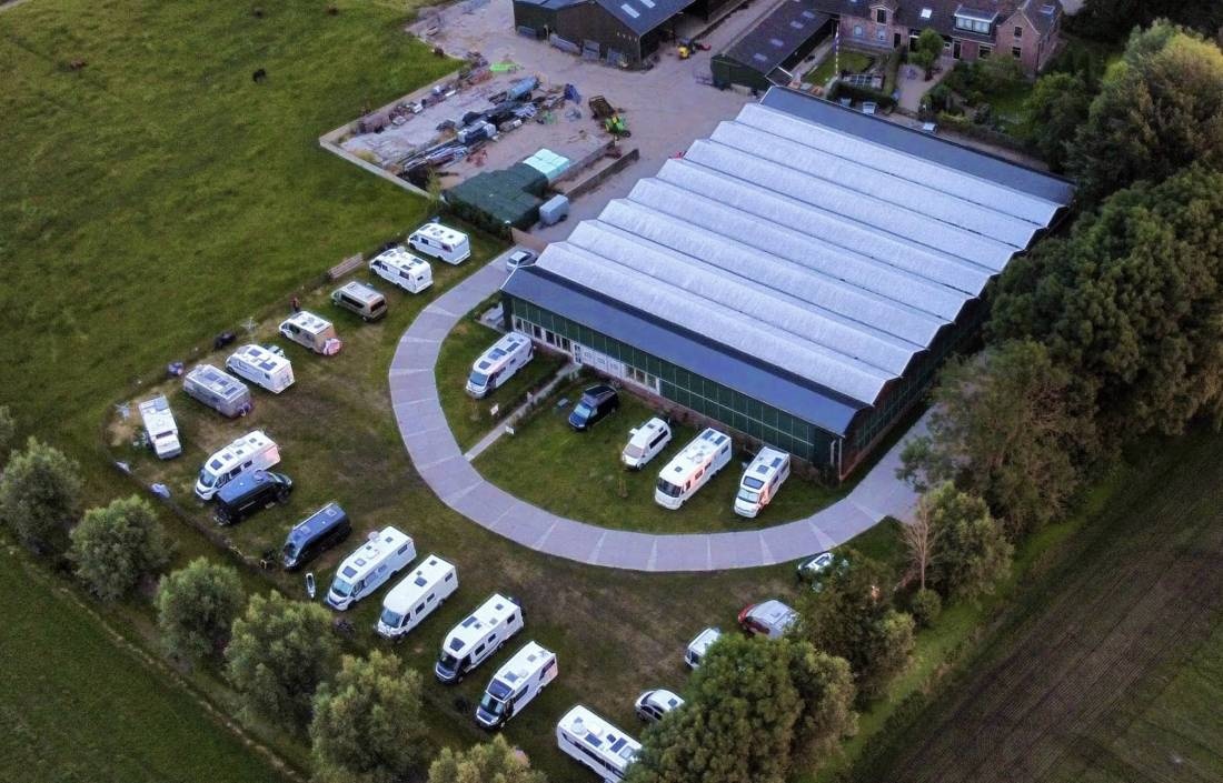 Camperplaats Vecht en Weide — Stellplatz in Weesp