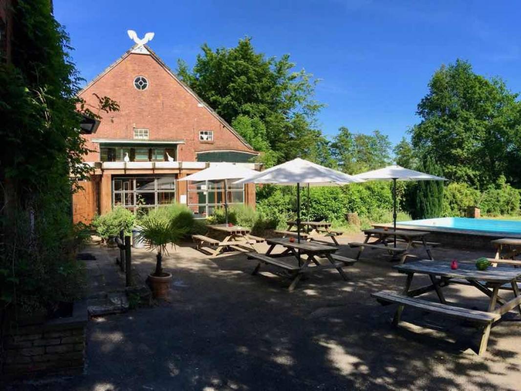 Camping De Broekse Hoeve — Місце для кемпінгу in Gieterveen