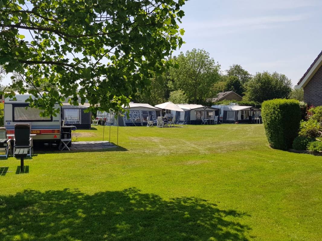 Camping de Wilgenhof — Campingplatz in Wetering