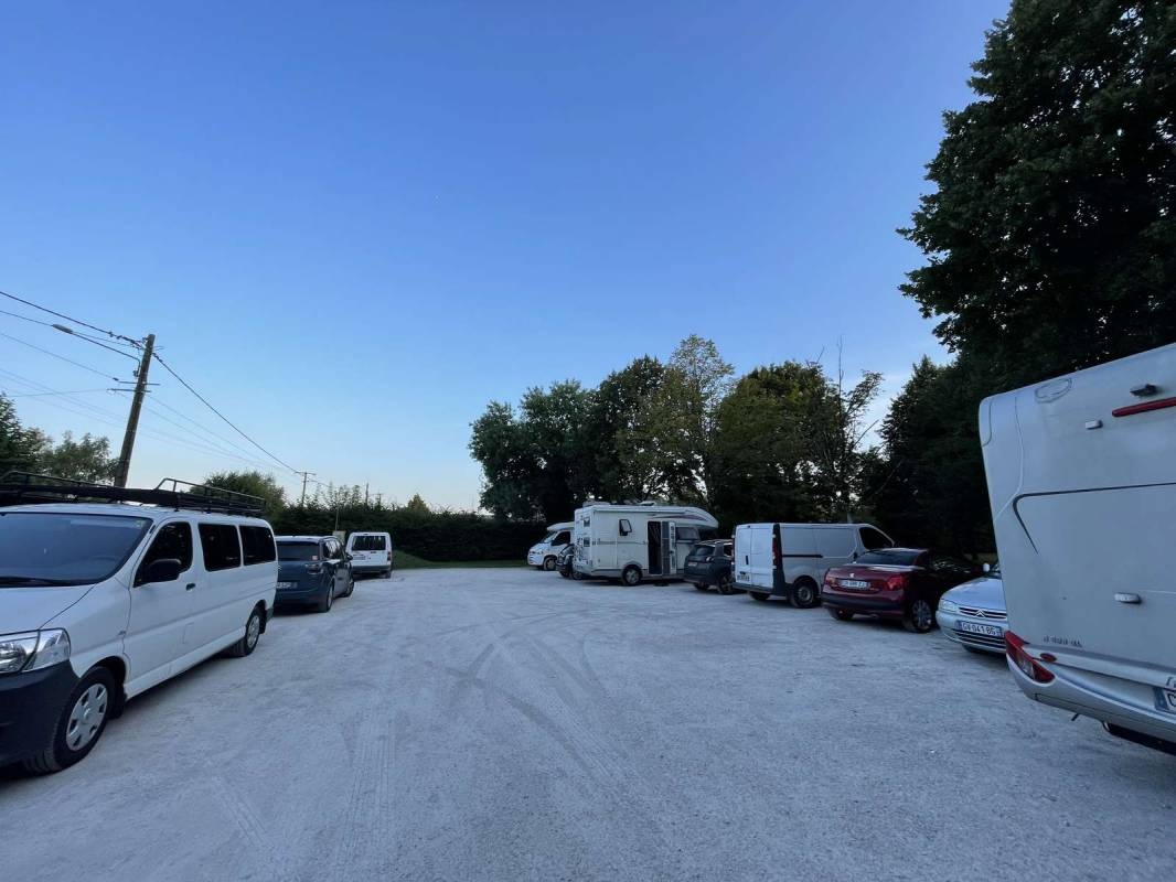 Stellplatz Verteuil-sur-Charente — Ställplats in Verteuil-sur-Charente