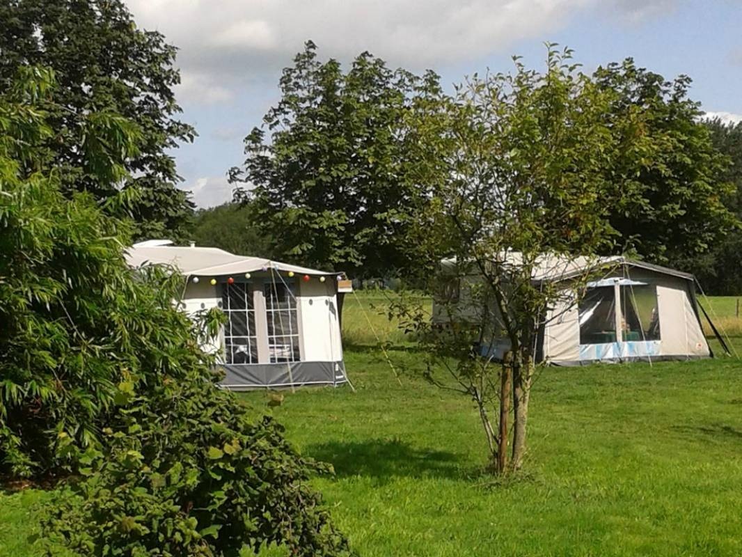 Kampeerterrein Op Eigen Weg — Camping in Nij Beets