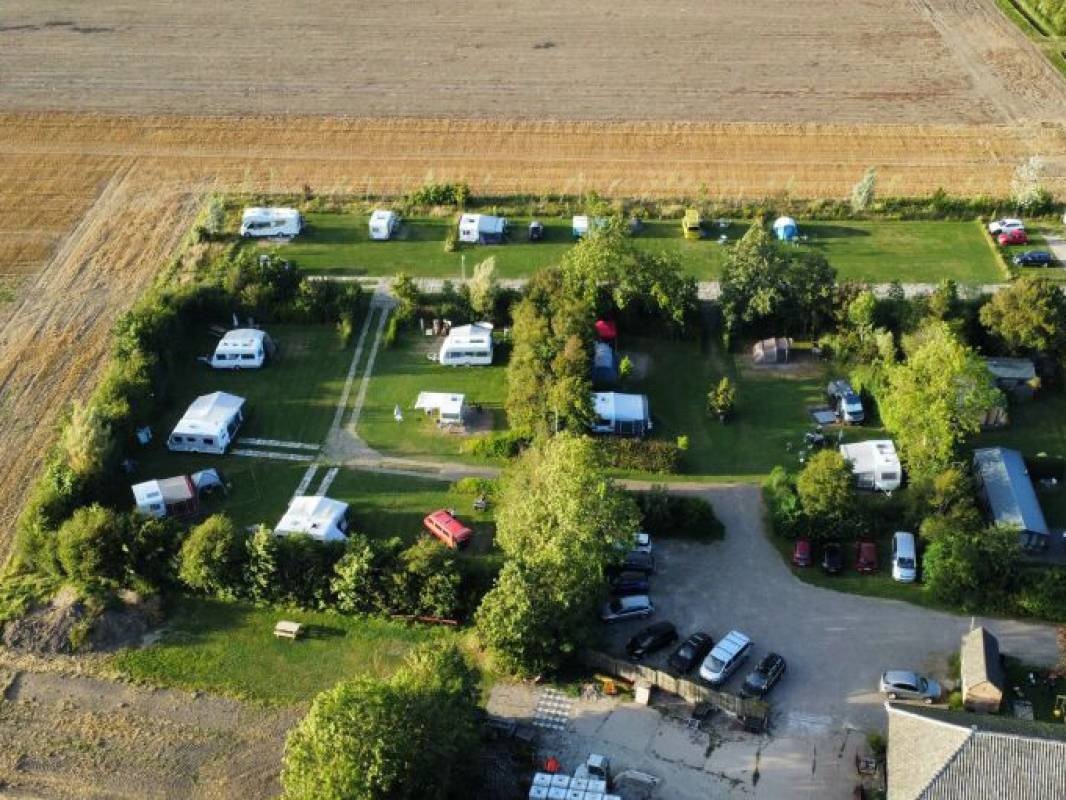Camping Klein Zeeduin — Campingplatz in Vrouwenpolder