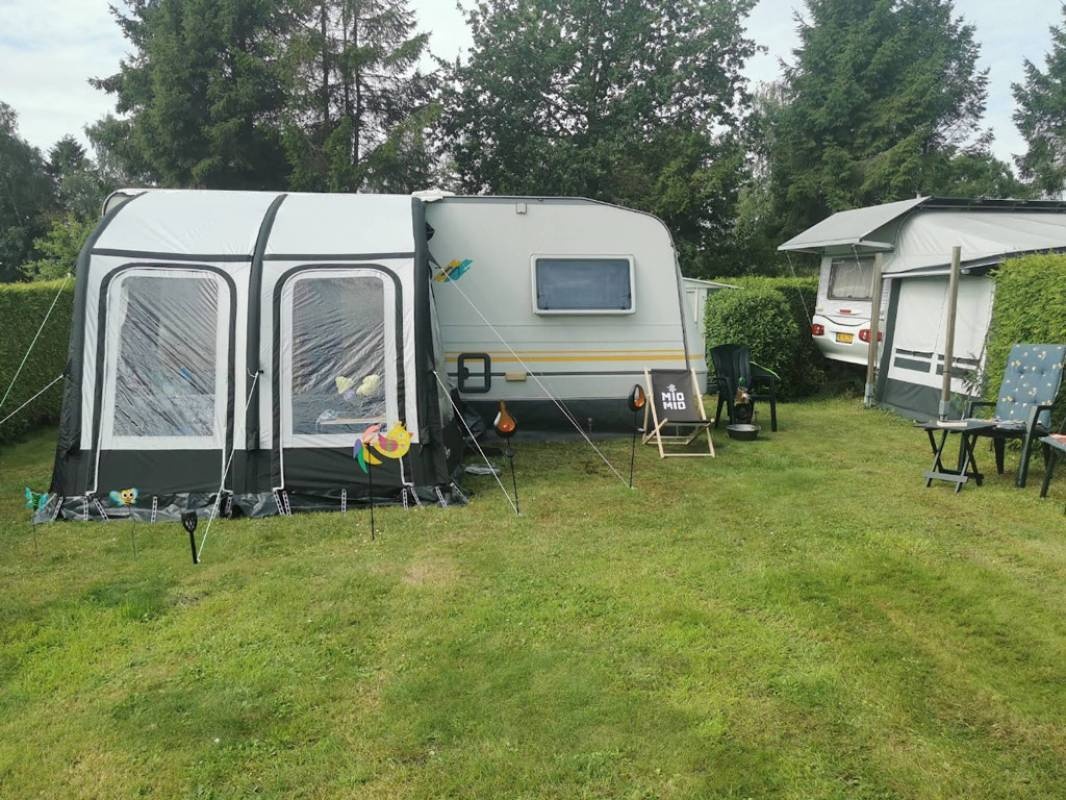 Natupark Het Verlaat (Naturisten Camping) — Kemping in Valthermond