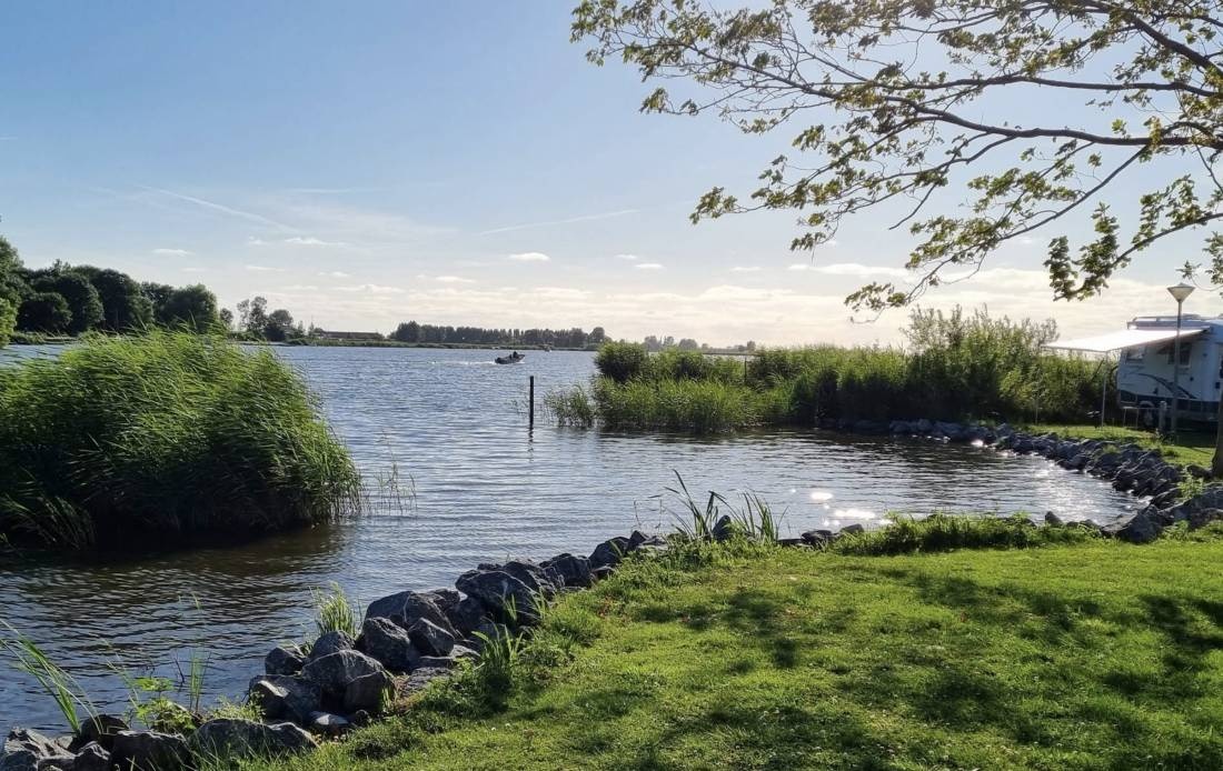 Camping Oan é Poel — Місце для кемпінгу in Heeg